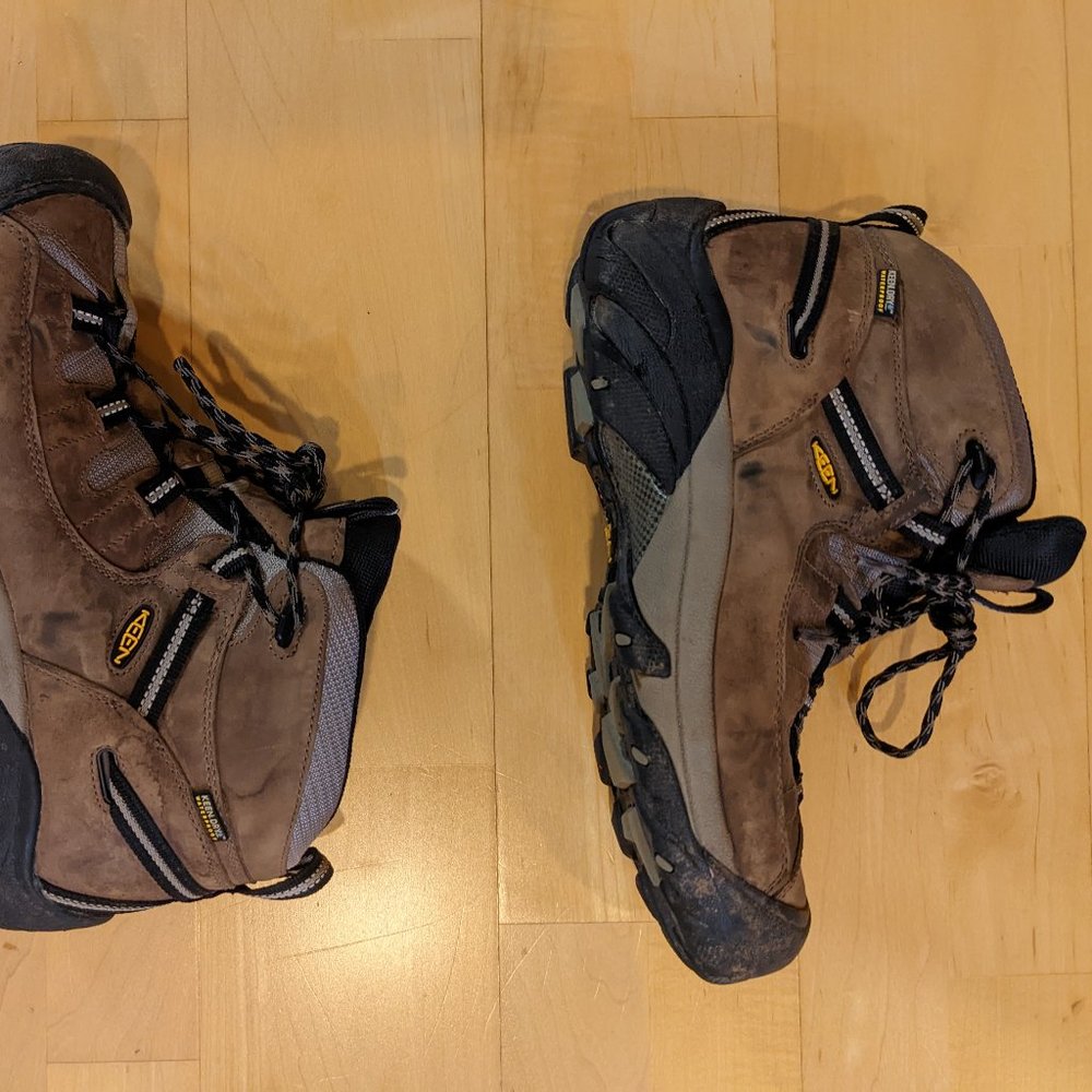 KEEN Men's Targhee 2 Mid Height Waterproof